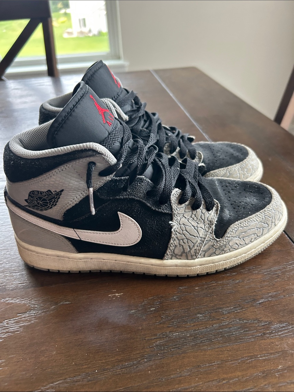 Jordan 1 Mid SE Elephant Print Sneakers